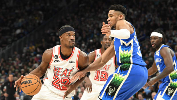 Miami heat forward Jimmy Butler tries to score against Milwaukee Bucks forward Giannis Antetokounmpo